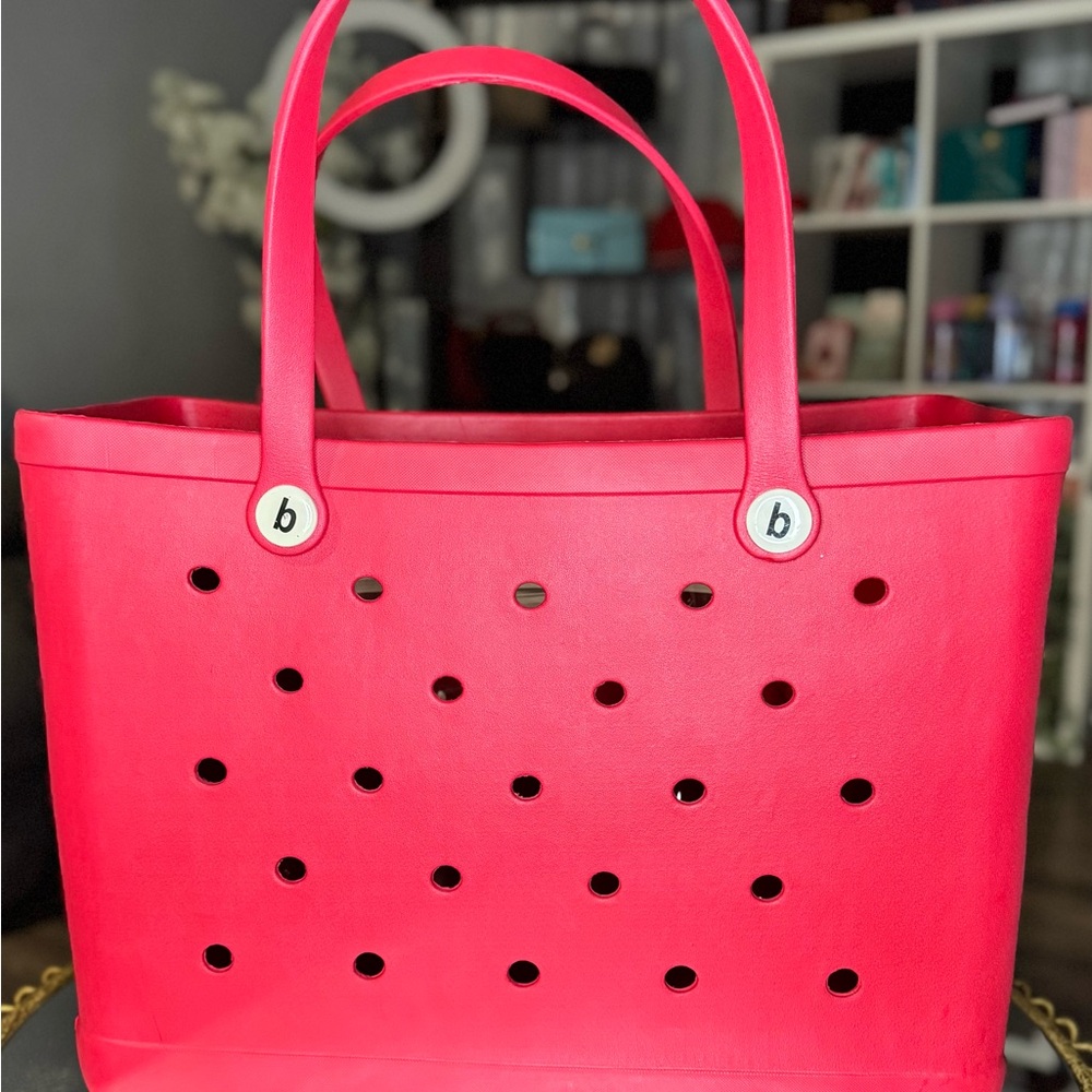 Vibrant Red  Bag,Bogg excellent condition